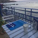 A Due Passi... * Giardini-Naxos