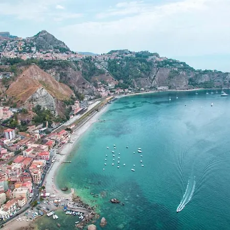 アパート A Due Passi...